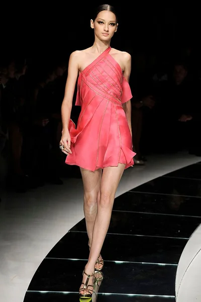 Look 50